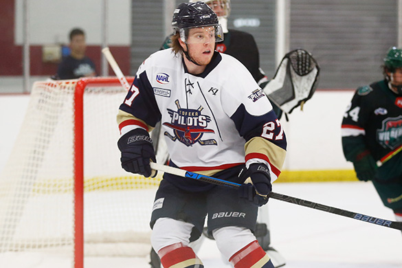 Kansas City forward Francois makes NCAA commitment, North American Hockey  League