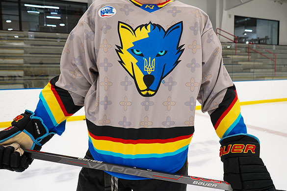 DASH Auction - ⏰🗣CLOSING TONIGHT🗣⏰  Time is  running out for you to get your hands on these sweet-looking New Mexico Ice  Wolves jerseys! Score the 'W' by placing your bid now!